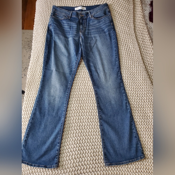 Levi Strauss boot cut jeans - Picture 5 of 6